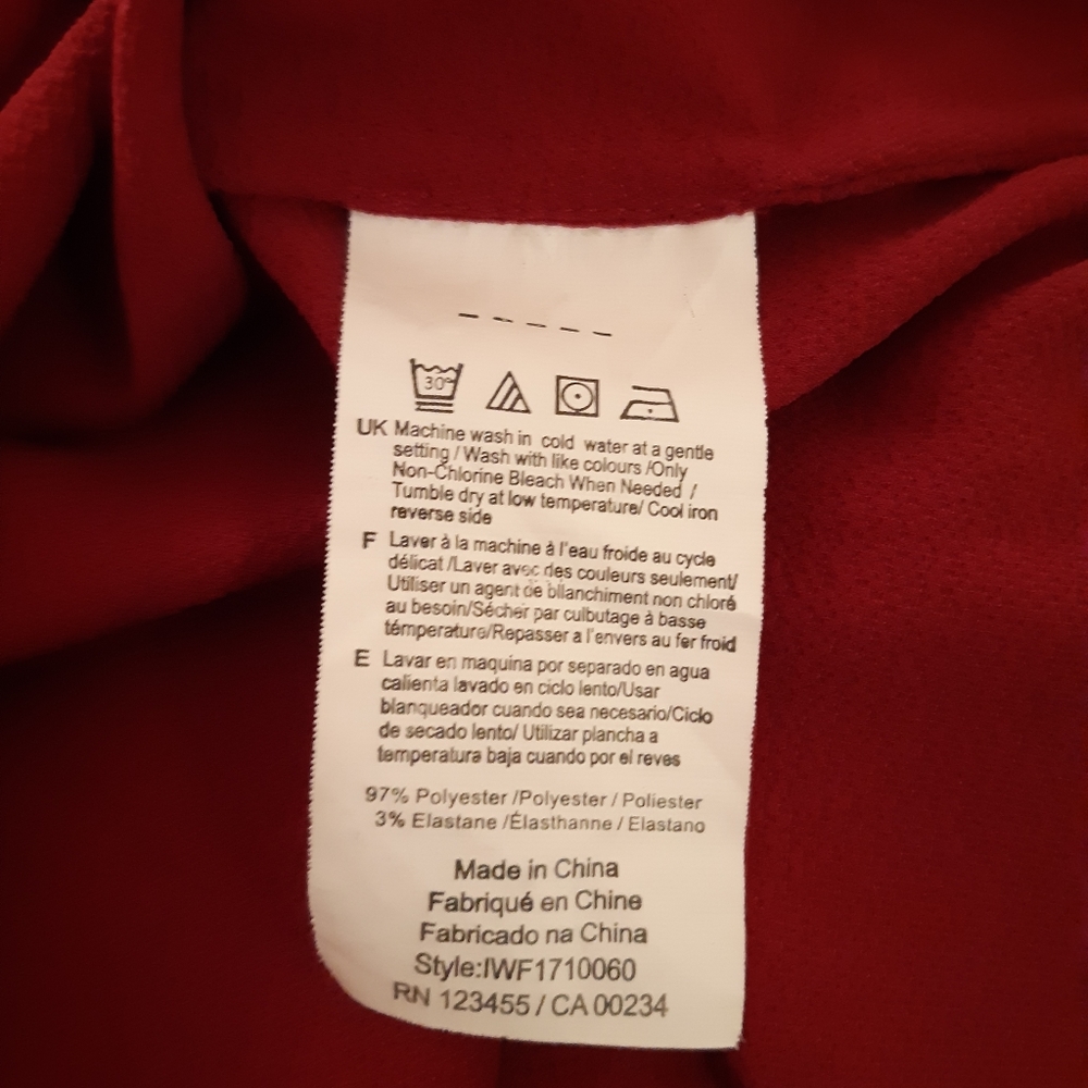IMNYC Isaac Mizrahi cold shoulder top - Picture 7 of 7